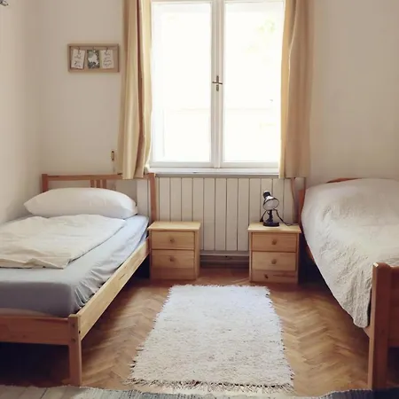 Sunshine Apartman Bed & Breakfast Segedín